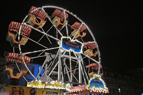 Auf Hessens Weihnachtsmärkten fällt die Zwischenbilanz überwiegend positiv aus. Foto: Michael Brandt/dpa