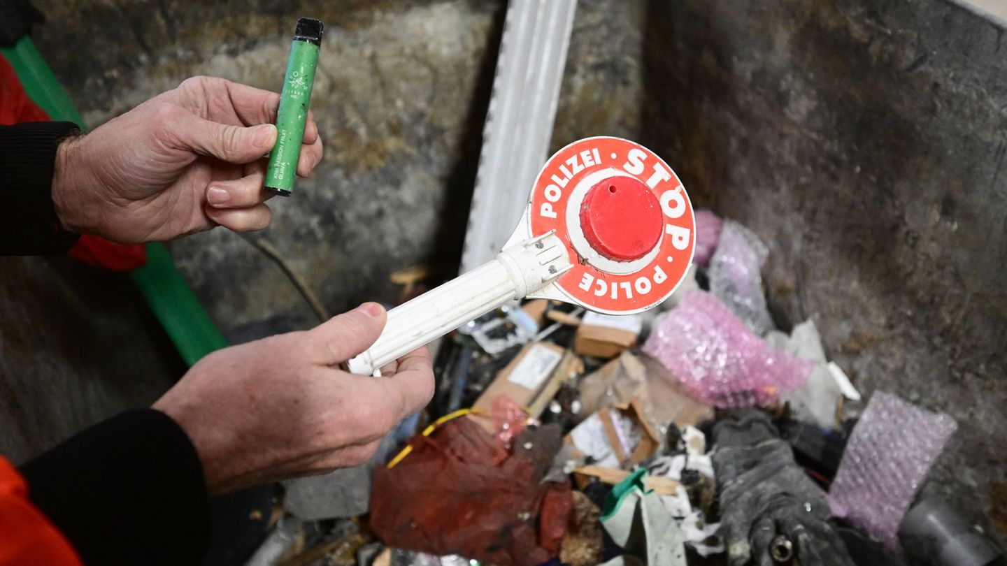 Der private Entsorger Korn aus Albstadt setzt auf eine neue Technologie und entfernt einen Großteil der fehlplatzierten Akkus un