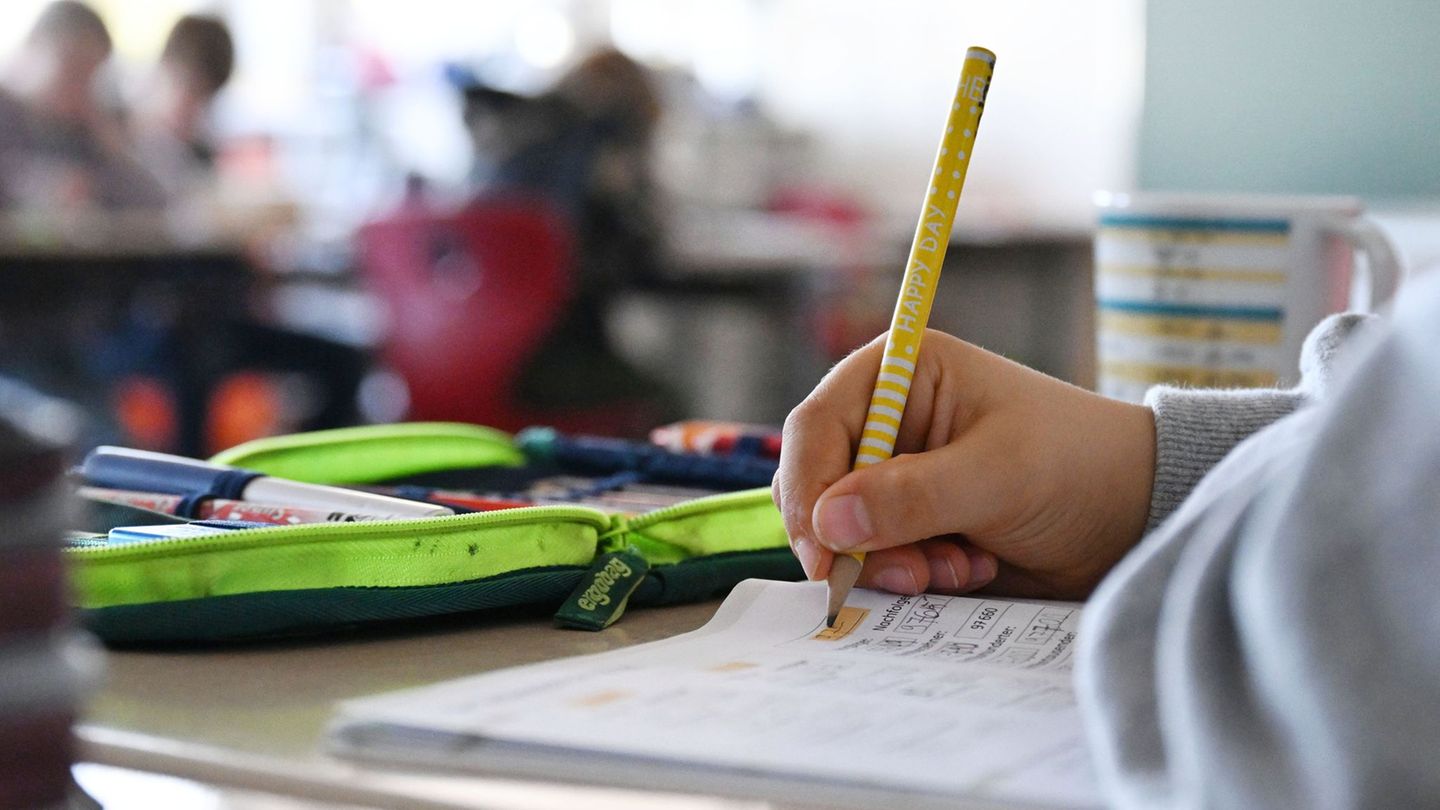 Der Verband der Realschullehrer (RLV) ist mit einem Volksantrag zur Einführung einer verbindlichen Grundschulempfehlung auch für