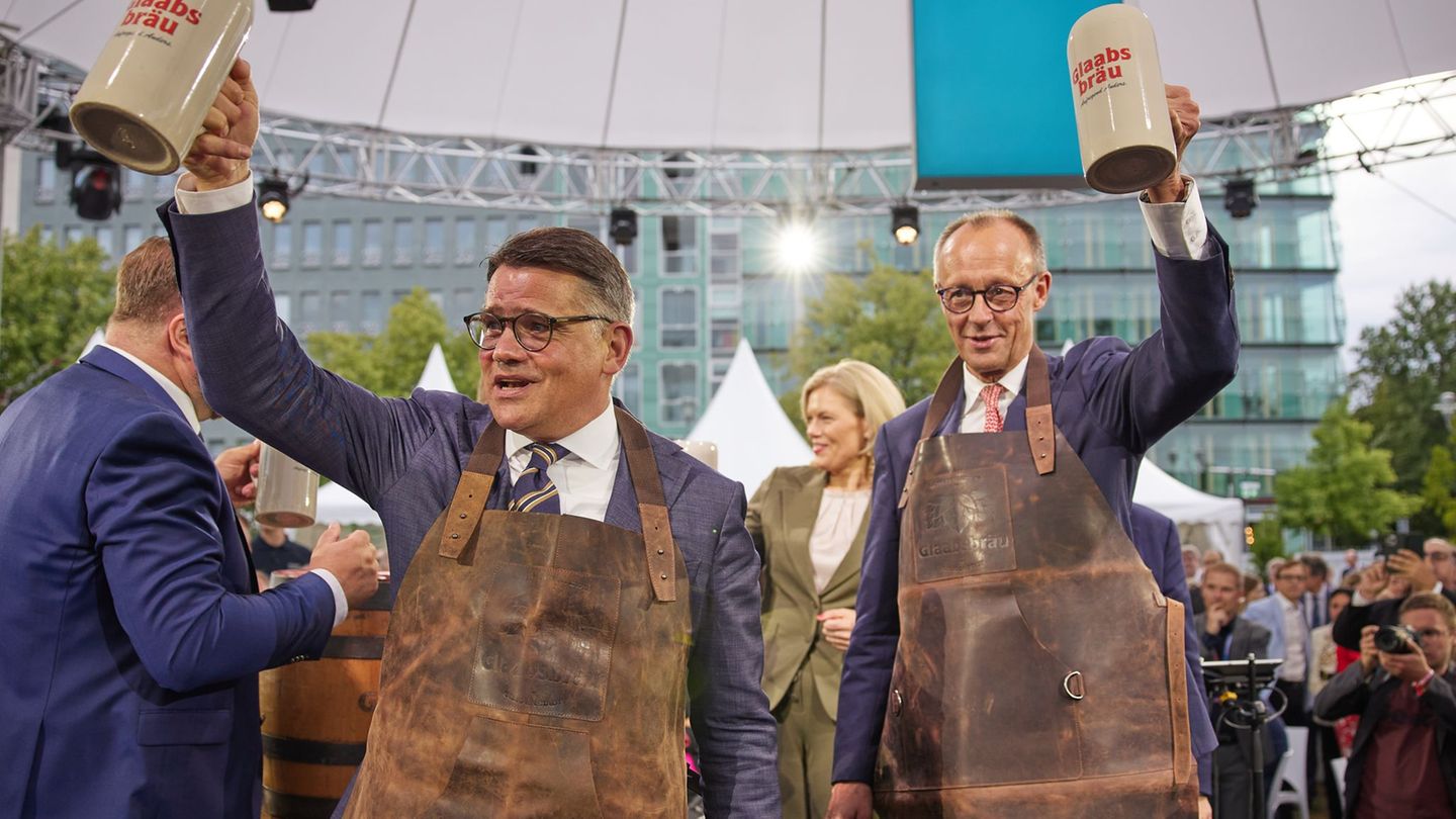 Beim Hessenfest in Berlin war der Kanzler schon - nun kommt er zum offiziellen Antrittsbesuch nach Hessen. (Archivbild) Foto: Jo