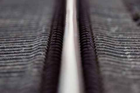 Bahnreisende müssen sich gedulden - die Strecke Bad Reichenhall-Berchtesgaden bleibt vorerst dicht. (Symbolbild) Foto: picture a