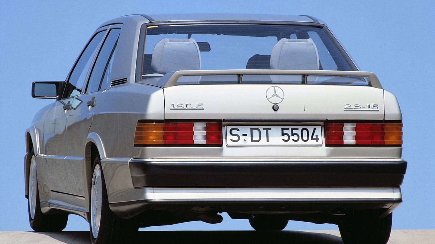 Mercedes 190 E 2.3-16-b