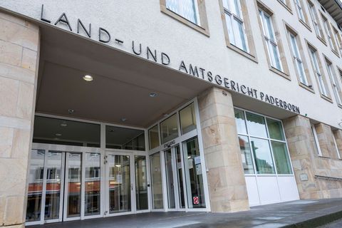 Ein Pferdebesitzer aus Salzkotten hat am Landgericht Paderborn das Erzbistum auf Schadenersatz verklagt. (Archivbild) Foto: Davi