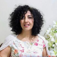 Die iranische Menschenrechtlerin Narges Mohammadi nach ihrer vorübergehenden Entlassung aus dem Gefängnis im Dezember 2024