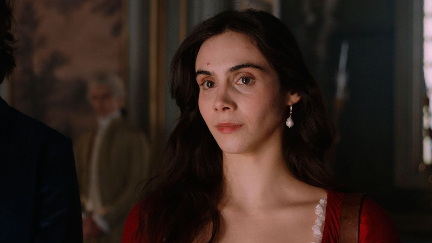 Havana Joy wurde 2000 in London geboren. In der neuen ARD-Serie "Mozart/Mozart" schlüpft die Schauspielerin in die Rolle von Mozarts Schwester Nannerl.