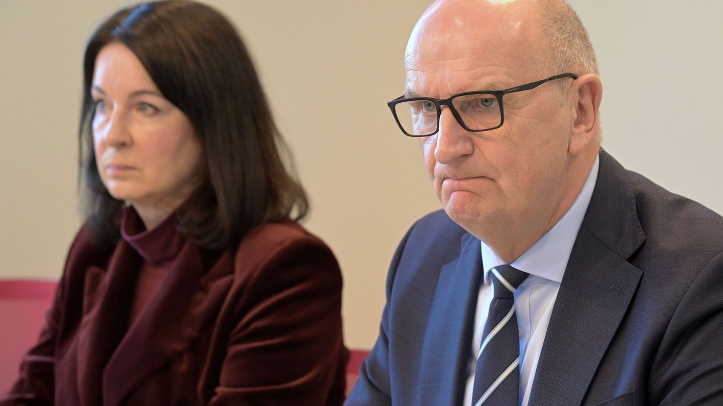 Bei der Krankenreform des Bundes dringen Ministerpräsident Dietmar Woidke (SPD) und Gesundheitsministerin Britta Müller (BSW) au