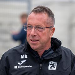 1860-Coach Kauczinski hofft auf einen Heimsieg. (Archivbild) Foto: Peter Kneffel/dpa