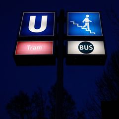 Der Münchner Verkehrs- und Tarifverbund (MVV) bekommt Zuwachs - der Landkreis Ostallgäu tritt 2027 bei. Foto: Sven Hoppe/dpa