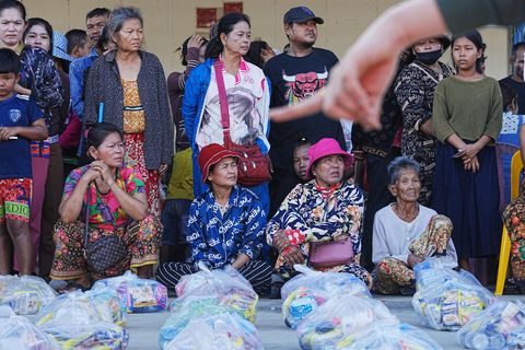 Der Konflikt zwischen Thailand und Kambodscha hat bereits über 500.000 Zivilisten in die Flucht getrieben. Foto: Heng Sinith/AP/
