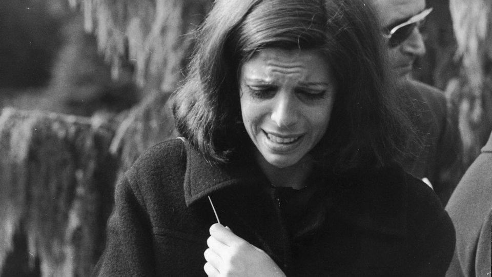 Christina Onassis bei der Beerdigung ihrer Mutter Athina