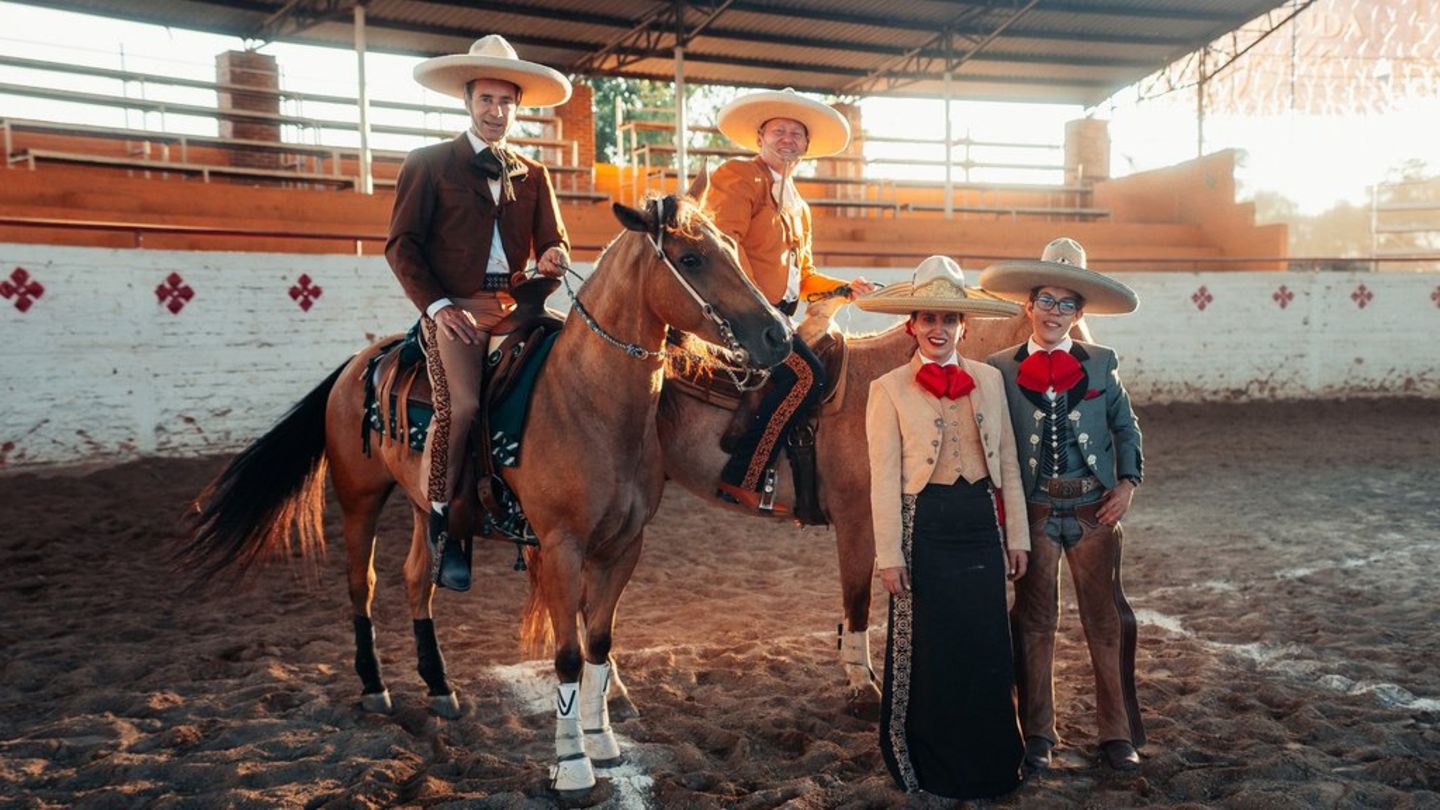 "Die Braut, ihr Mann, die Eltern & Wir! Kai und Knossi auf Hochzeitsreise": Einblicke wie es sie so noch nie gab, große Gefühl
