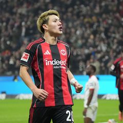 Bejubelt das 1:0 der Eintracht: Ritsu Doan. Foto: Marc Schüler/dpa