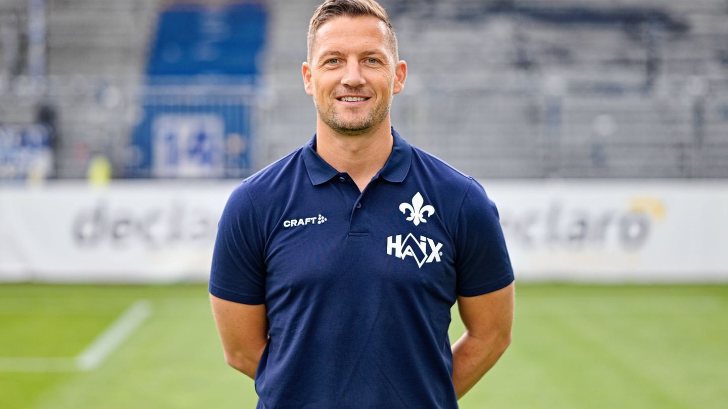 Der SV Darmstadt 98 hat sich nach 13 Jahren von Michael Stegmayer getrennt. (Archivbild) Foto: Uwe Anspach/dpa