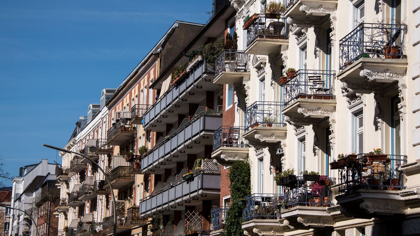 In Schleswig-Holstein und Hamburg wurden 2024 mehr Wohnungen zwangsgeräumt. (Symbolbild) Foto: Daniel Bockwoldt/dpa