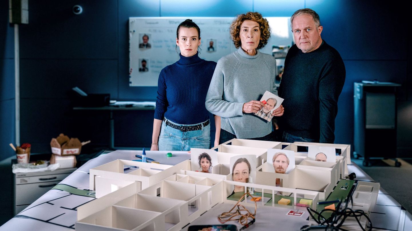 Krassnitzer und Neuhauser lösen zusammen einen ihrer letzten Fälle. Foto: Petro Domenigg/ORF/ARD Degeto/dpa