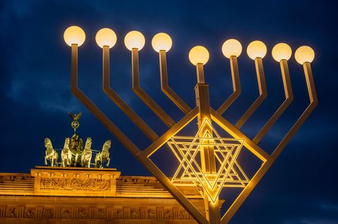 Der Chanukka-Leuchter am Brandenburger Tor