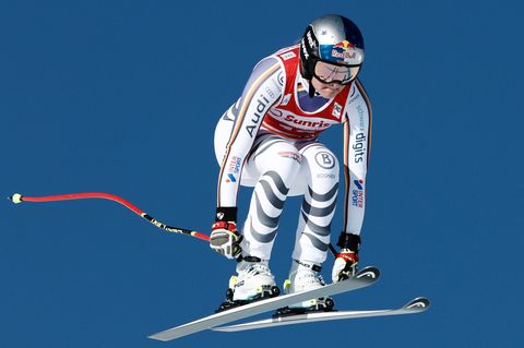 Emma Aicher zeigte im zweiten Rennen von St. Moritz eine famose Fahrt. Foto: Gabriele Facciotti/AP/dpa