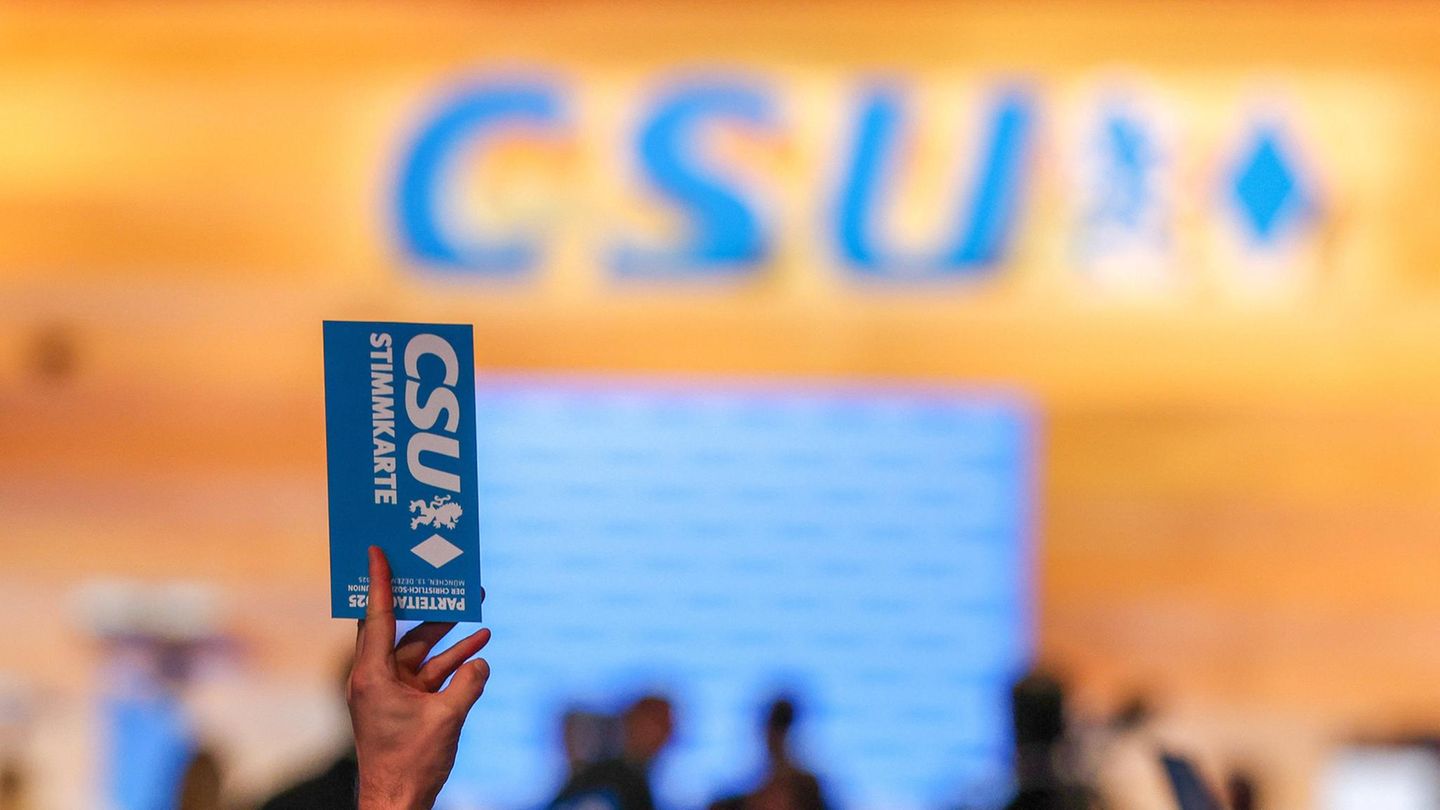 Stimmabgabe auf dem CSU Parteitag