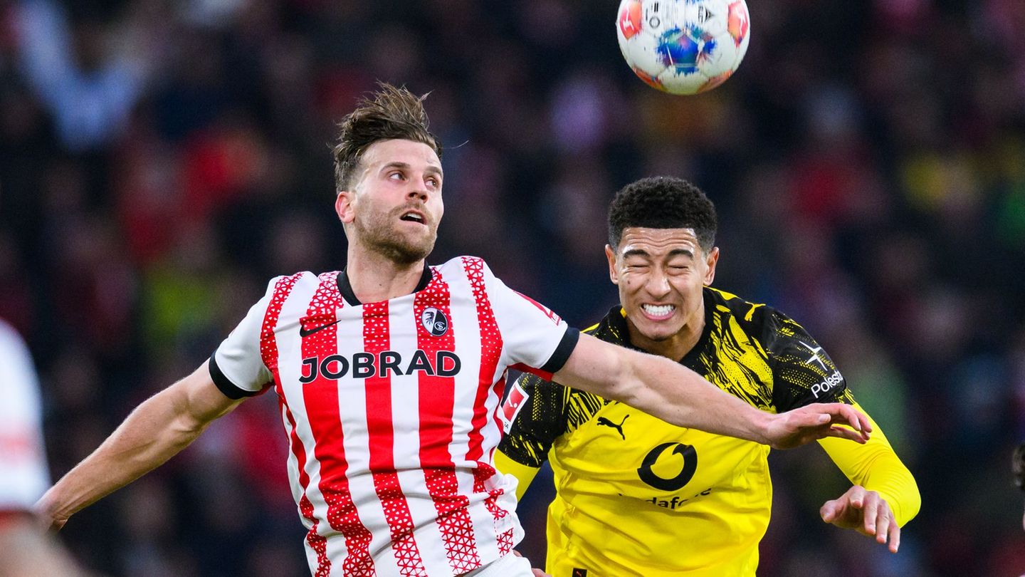 Lucas Höler (l.) traf sehenswert, Jobe Bellingham sah Rot. Foto: Tom Weller/dpa