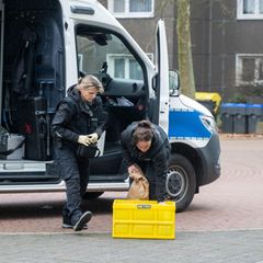 Polizistinnen am Tatort in Bergkamen