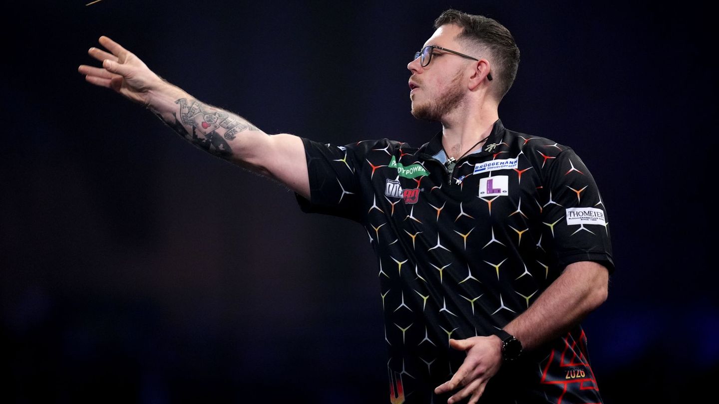 Konnte bei seinem Debüt nicht überzeugen: Lukas Wenig. Foto: John Walton/PA Wire/dpa