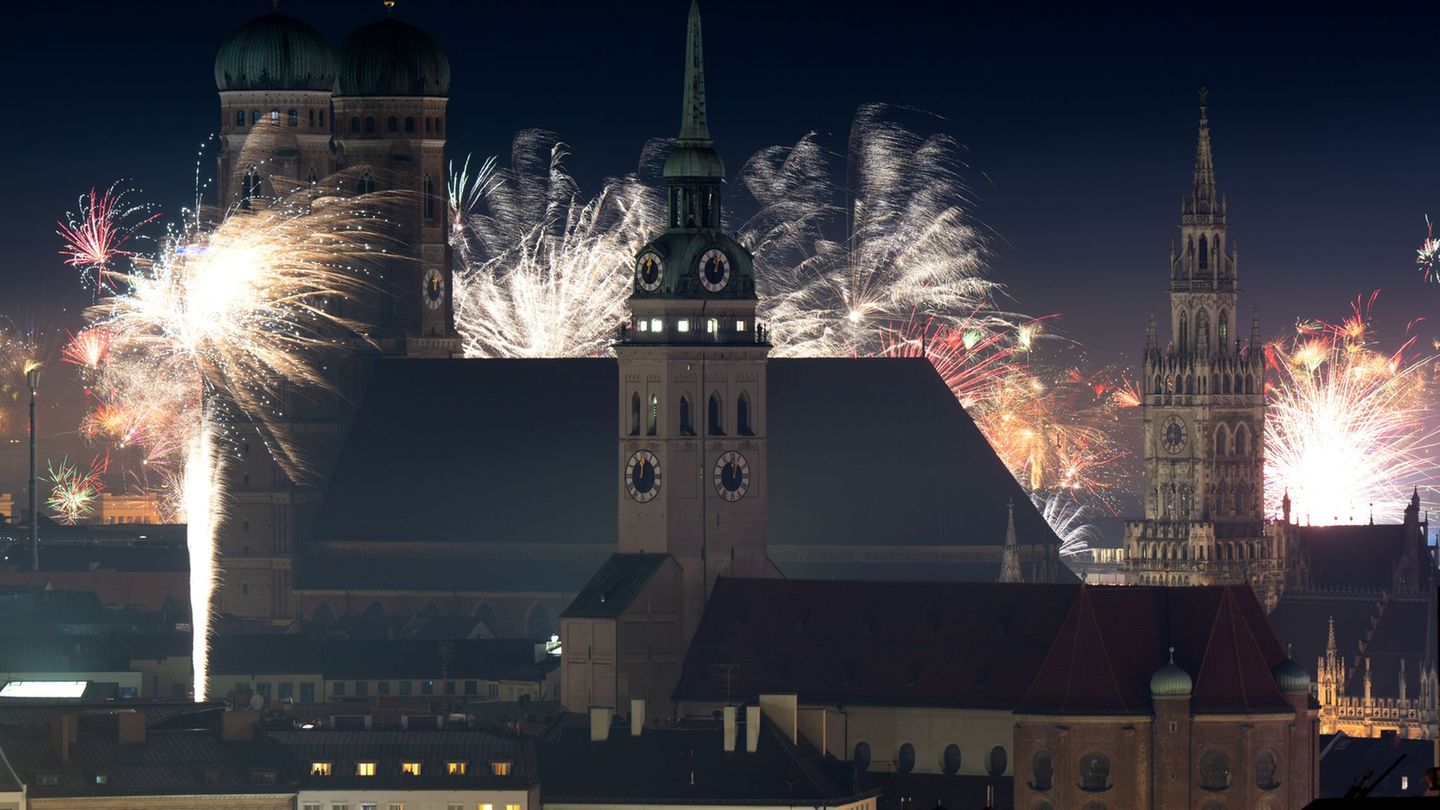 An Silvester herrscht vielerorts im Freistaat Ausnahmezustand. Das mag schön aussehen, für Menschen wie Tiere ist Feuerwerk aber