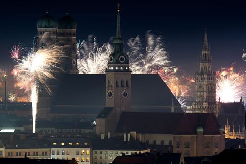 An Silvester herrscht vielerorts im Freistaat Ausnahmezustand. Das mag schön aussehen, für Menschen wie Tiere ist Feuerwerk aber