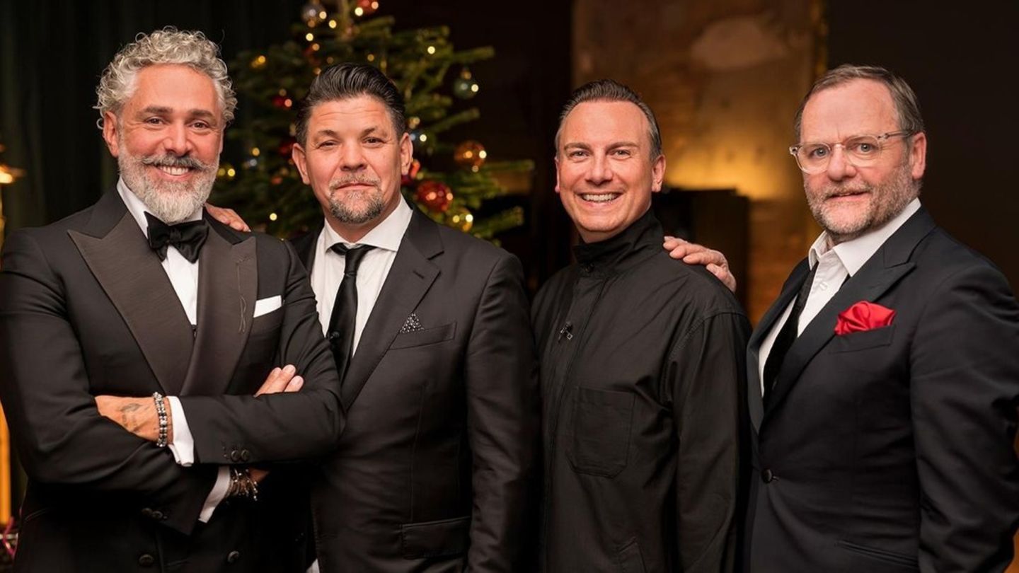 "Kitchen Impossible: Die Weihnachts-Edition 2025": (V.l.) Roland Trettl, Tim Mälzer, Tim Raue, Sepp Schellhorn.