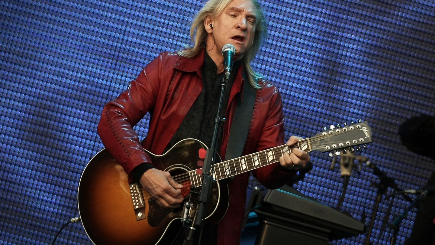 Mit der Band The Eagles steht Joe Walsh auch im kommenden Jahr wieder auf der Bühne. (Archivbild) Foto: picture alliance / dpa