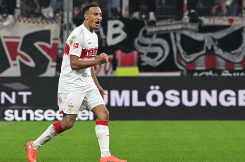 Jamie Leweling jubelt über sein erstes Saisontor in der Bundesliga. Foto: Carmen Jaspersen/dpa