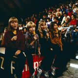 Anke Engelke als Kind mit der Mädchengruppe Pony in der ZDF-Hitparade