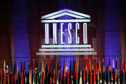Medien weltweit sind unter Druck und die freie Meinungsäußerung wird immer stärker eingeschränkt. Die Unesco zieht eine Parallel