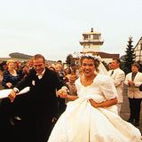 Anke Engelke als Braut im Kinofilm "Liebesluder"