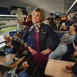 Anke Engelke als Zugchefin Tina Bowermann