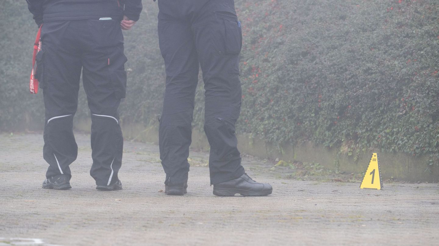 Der Fund der Nabelschnur hatte zu einem größeren Polizeieinsatz geführt. (Archivbild) Foto: Pia Bayer/dpa