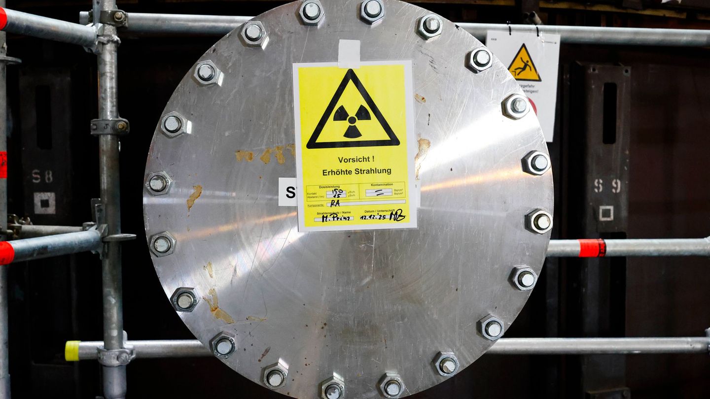 Der Strahlenschutz habe während des gesamten Abbaus oberste Priorität. Foto: Frank Molter/dpa