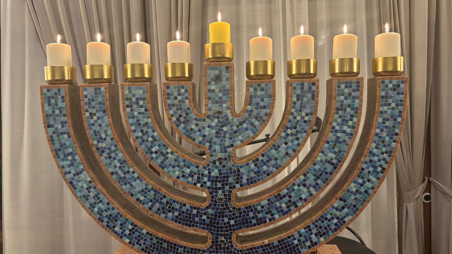 Die NRW-Polizei soll beim Schutz des jüdischen Chanukka-Fests besonders aufmerksam sein. (Symbolbild) Foto: Thomas Struk/dpa