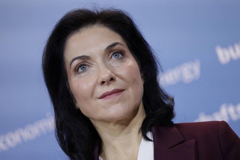 Bundeswirtschaftsministerin Katharina Reiche möchte Ukraine-Hilfen an Aufträge für deutsche Firmen koppeln