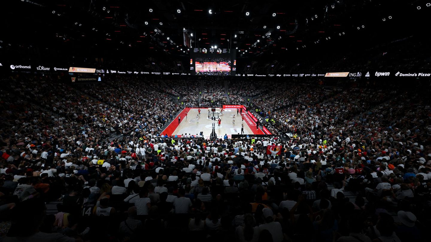 Die Pokal-Endrunde der Basketballer findet die nächsten Jahre im Münchner SAP Garden statt. (Archivfoto) Foto: Sven Hoppe/dpa
