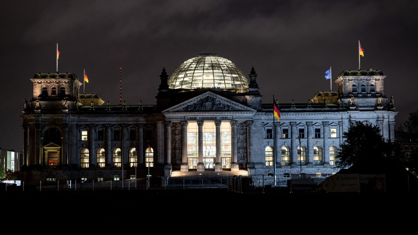 Bundestag-ist-offline-Internet-Ausfall-im-Bundestag-Ursache-offen