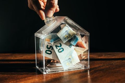Wer über den Hauskauf nachdenkt, muss viel Erspartes haben