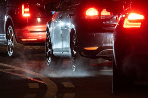 Um die Zukunft des Autos wird auf EU-Ebene leidenschaftlich gestritten. (Symbolbild) Foto: Marjian Murat/dpa
