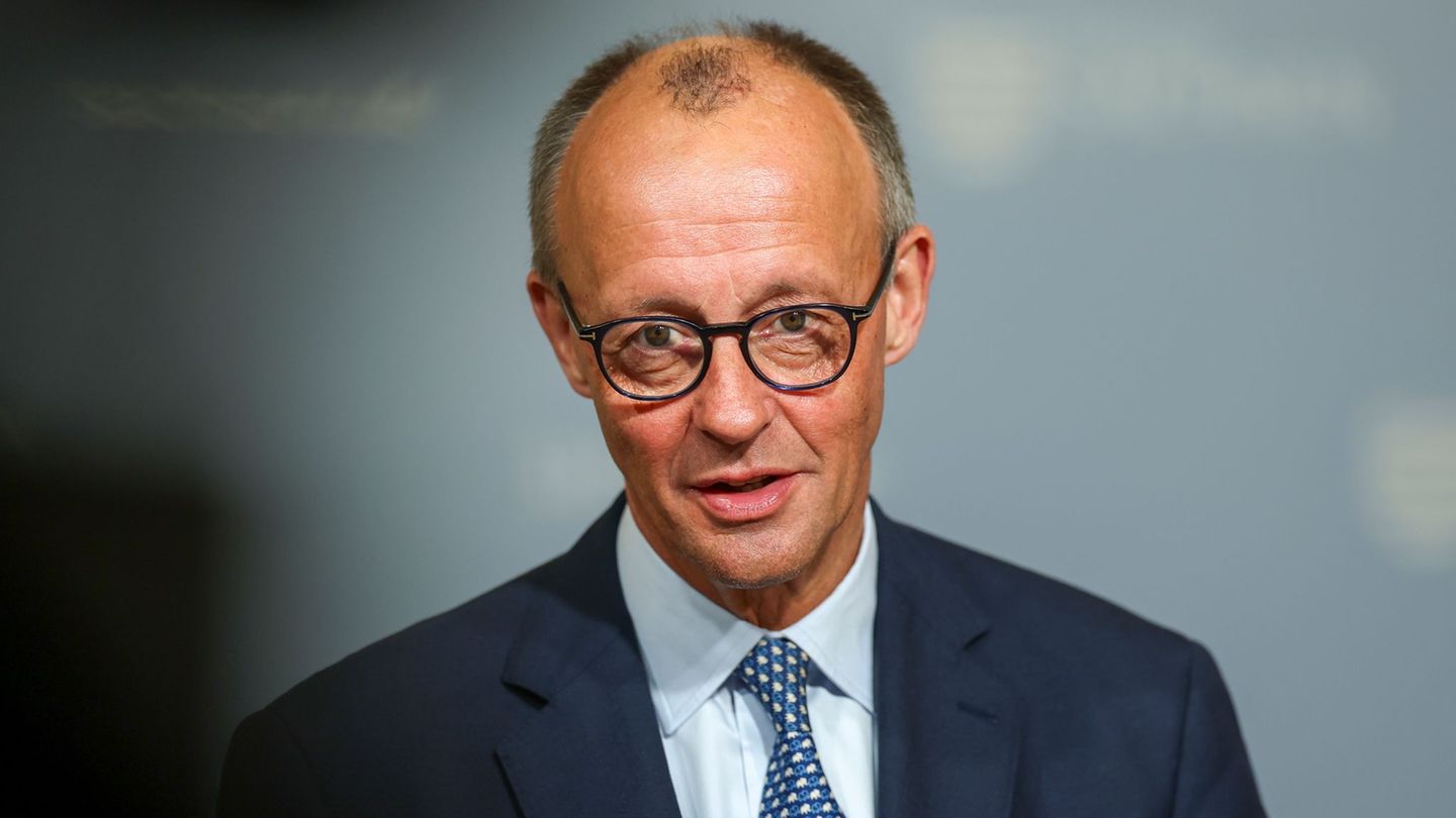 Die CDU NRW ist eine wichtige Machtbasis für Kanzler und Parteichef Friedrich Merz. (Archivbild) Foto: Jan Woitas/dpa