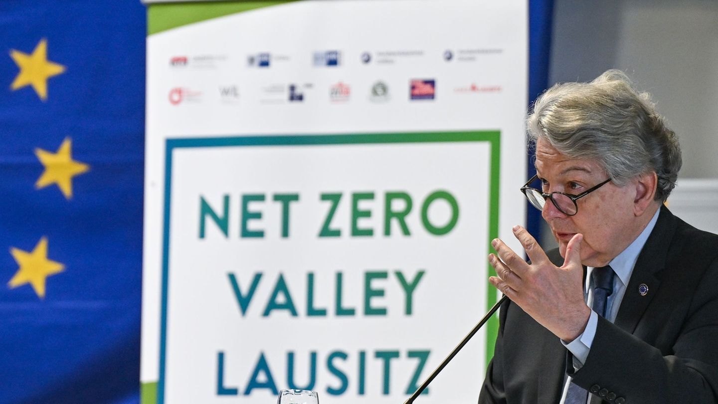 Die Lausitz wird Net Zero Valley - eine Initiative der EU zur Ansiedlung klimafreundlicher Technologien. Auch der EU-Kommissar T