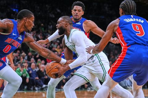 Die Celtics fanden am Ende keinen Ausweg gegen die Pistons. Foto: Charles Krupa/AP/dpa