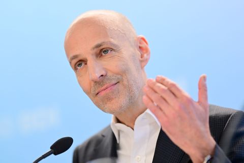 BDI-Präsident Peter Leibinger kritisiert die Bundesregierung. (Archivbild) Foto: Sebastian Gollnow/dpa