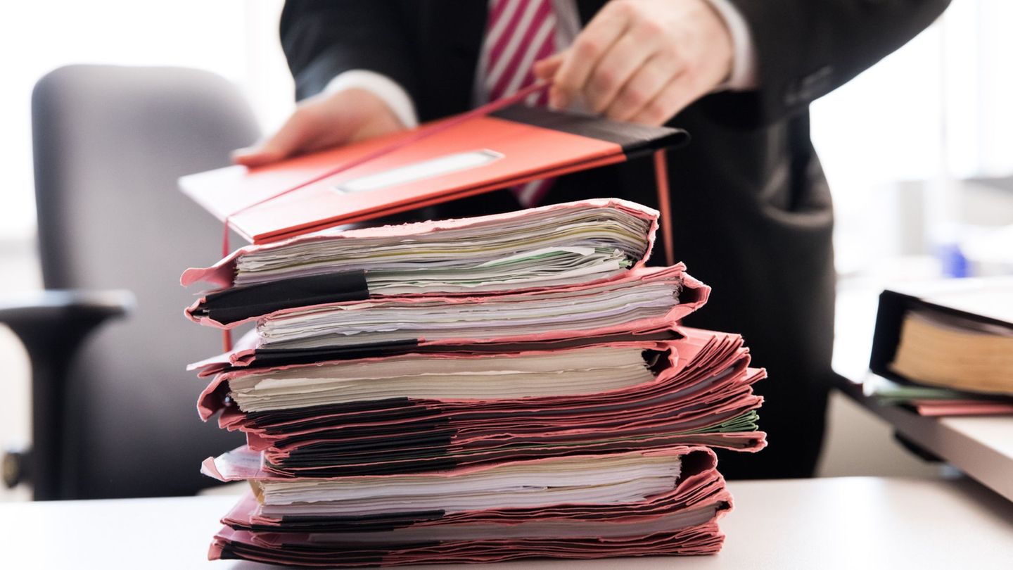 Ermittlungsverfahren-Aktenberge-bei-Staatsanwaltschaft-wachsen-weiter