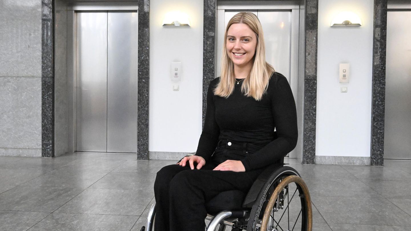 Rakete von Jeff Bezos: Erste Rollstuhlfahrerin reist ins All