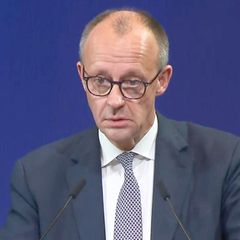 Sichtlich ergriffener Merz ringt mit den Tränen