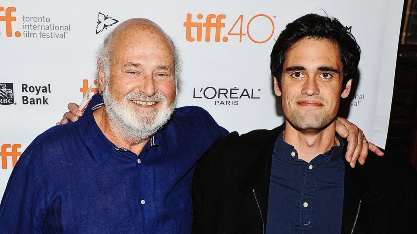 Rob Reiner und seine Frau wurden getötet, ihr Sohn Nick steht unter Verdacht. Das Bild zeigt Vater und Sohn beim Toronto Inter